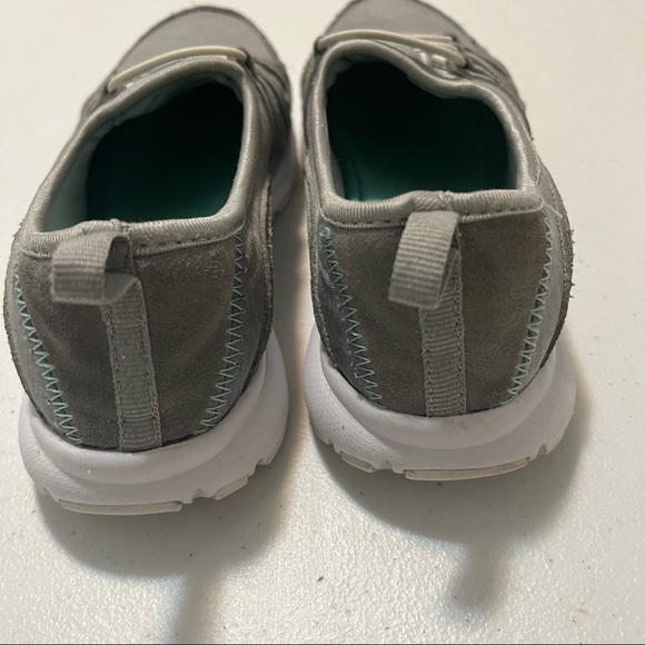 Fila Women Gray Sneakers Shoes Slip On Low Top Comfort Cushion Size 6 - Picture 9 of 11